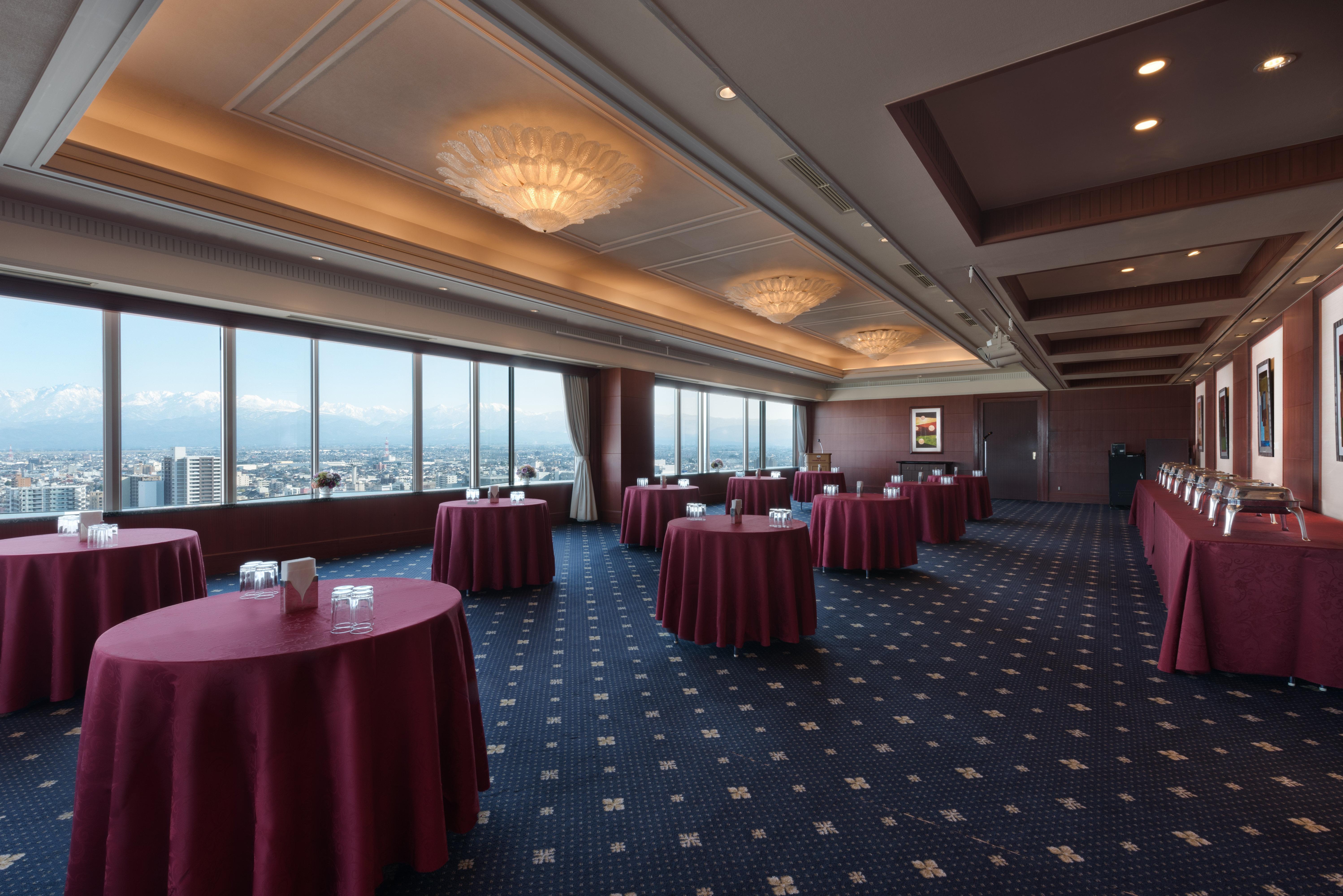 Ana Crowne Plaza Toyama By Ihg Hotel Exterior photo